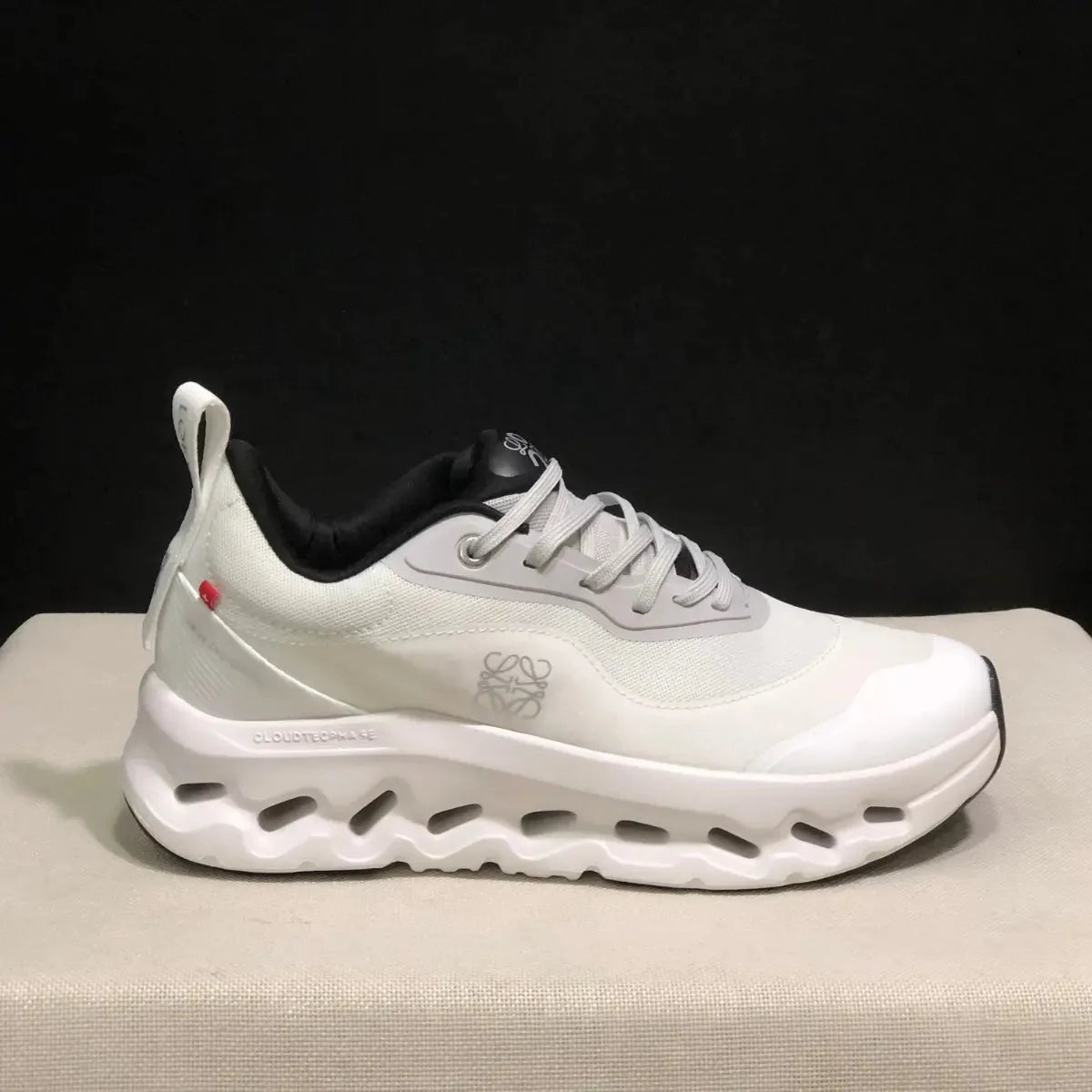 On Cloud x Loewe - White/Black