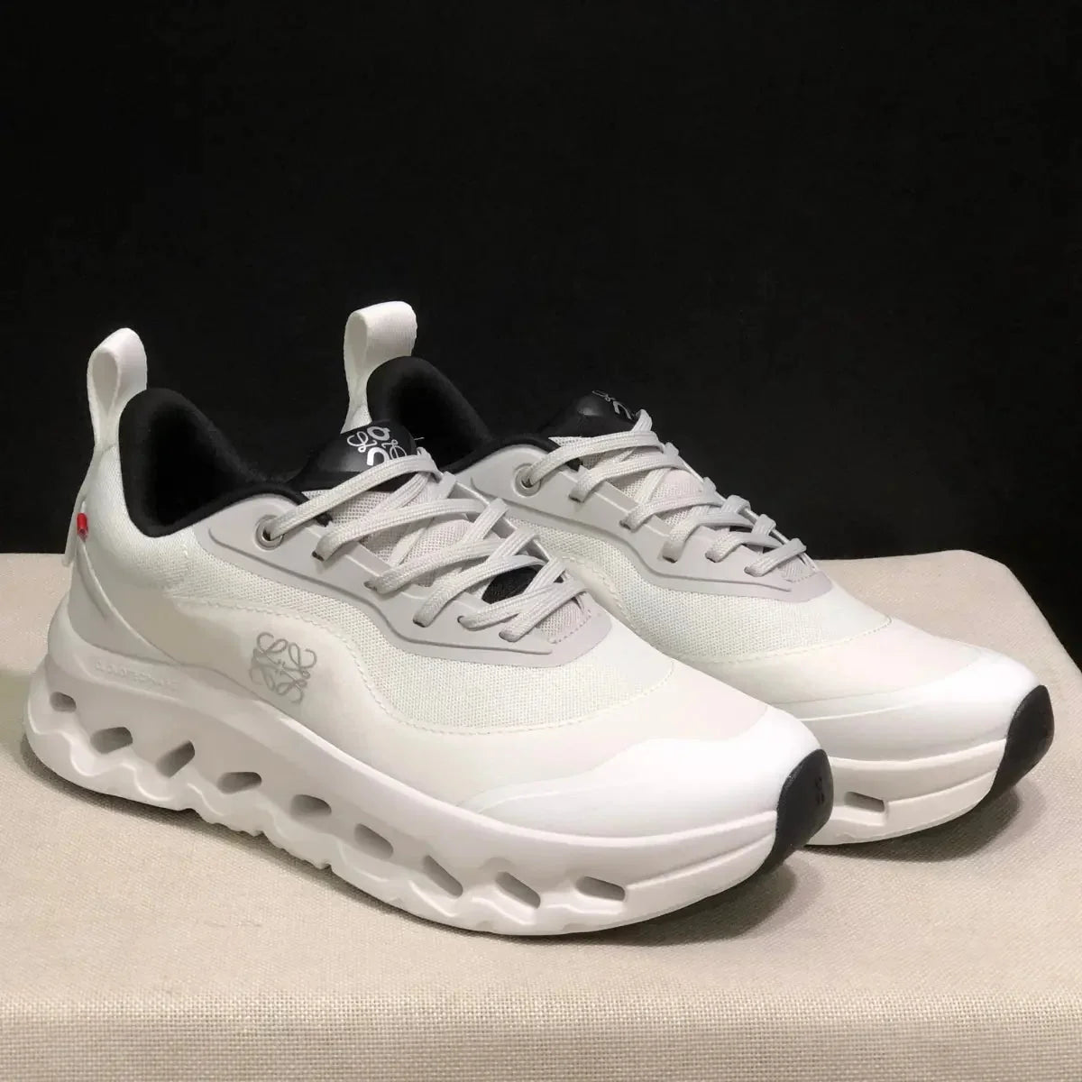 On Cloud x Loewe - White/Black