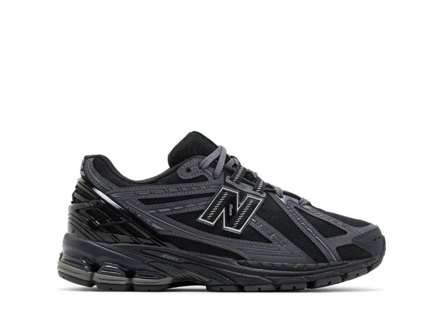NB 1906R Black Phantom